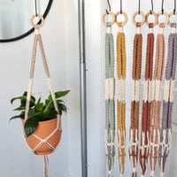 SUPPORT POUR PLANTES EN MACRAMÉ BICOLORE | JARDINIÈRE SUSPENDU D'INTÉRIEUR