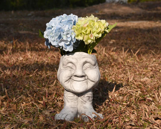 FLOWER POT - OLD LADY