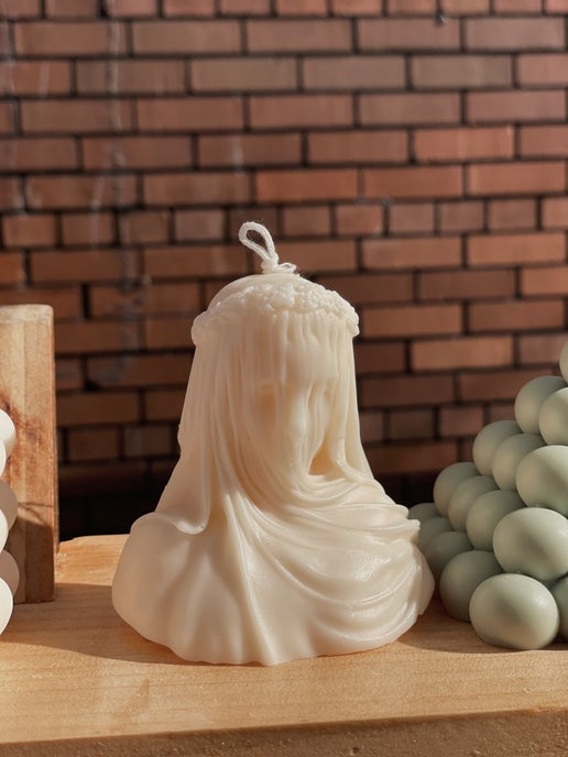 BOUGIE INSPIRÉE DE L'ŒVRE LA MARIÉE