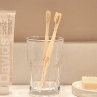 BROSSE A DENTS EN BAMBOU ECOLOGIQUE POUR DENTITION DOUCE