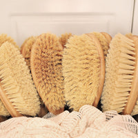 EXFOLIATING NATURAL HEMP DRY AND SHOWER BACK BRUSH