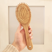 OVAL CUSHION BAMBOO BRUSH FOR VOLUMINOUS HAIR