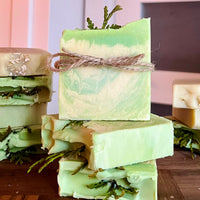 SAVON AU LAIT DE CHEVRE FORESTIER SUCRÉ ARTISANAL WILSON PARFUMÉ