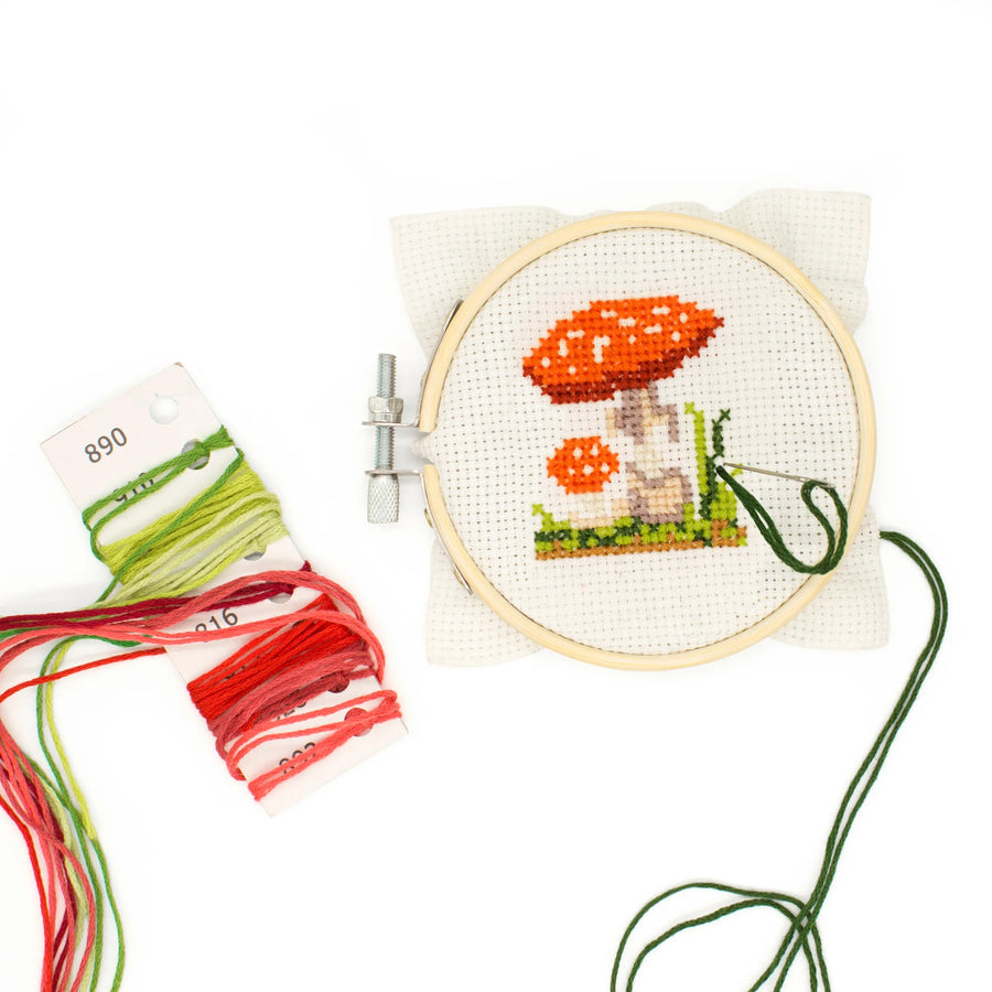 KIT DE BRODERIE - CHAMPIGNONS