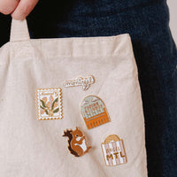 PIN EMAILLEE BAGEL MTL ACCESSOIRE UNIQUE POUR FANS