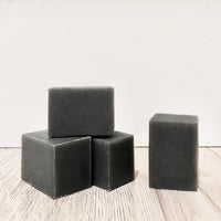 LE CHARCOAL MINT FACE WASH BAR PURIFIE ET HYDRATE LA PEAU