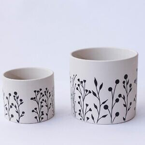 POT DE FLEUR EN TERRE CUITE - BOURGEONS