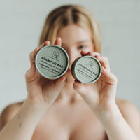 BARRE DE CONDITIONNEUR SOLIDE MENTHE POIVRÉE EUCALYPTUS DEMÊLAGE EFFICACE NUTRITION POUR CHEVEUX SENSIBLES ZÉRO DÉCHET