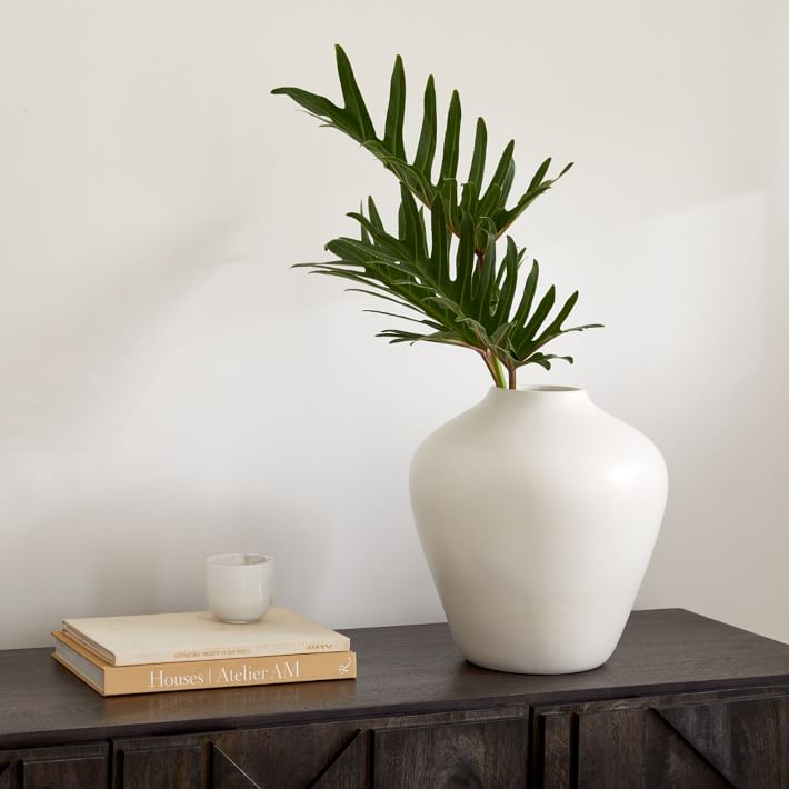 VASES BLANCS ARTIPLANTO COLLECTION POUR DECOR INTERIEUR ELEGANT MODERNE STYLECONTEMPORAIN