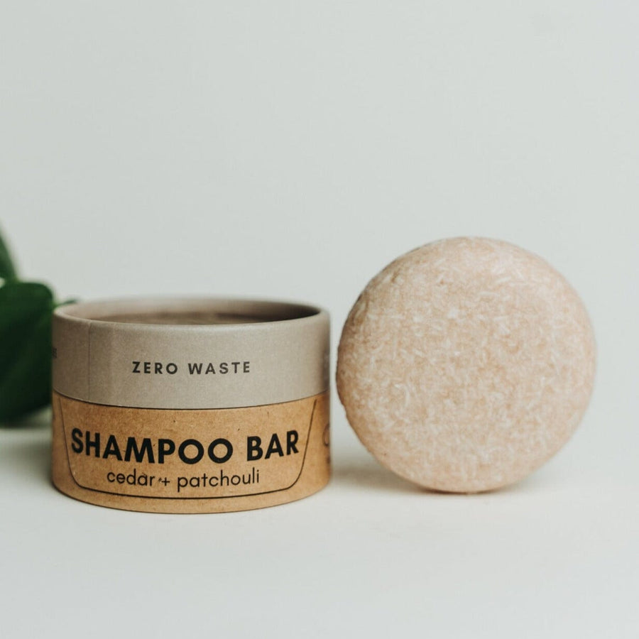 SHAMPOING EN BARRE CÈDRE PATCHOULI PROPRETÉ EN PROFONDEUR ZÉRO DÉCHET SANS EMBALLAGE PLASTIQUE POUR AMATEURS ÉCOLOGIQUES