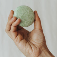 SHAMPOING EN BARRE PEPPERMINT EUCALYPTUS SANS PLASTIQUE REVITALISANT FRAÎCHEUR MENTHOLÉE POUR CHEVEUX SENSIBLES