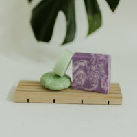 PLATEAU SAVON EN CÈDRE ARTISANAL POUR SALLE DE BAIN EXPERIENCE SPA A DOMICILE POUR AMATEURS DE SOIN