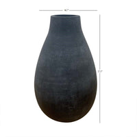 VASES NOIRS SURDIMENSIONNÉS EN CIMENT ET CÉRAMIQUE POUR DÉCORATION INTÉRIEURCONTEMPORAIN